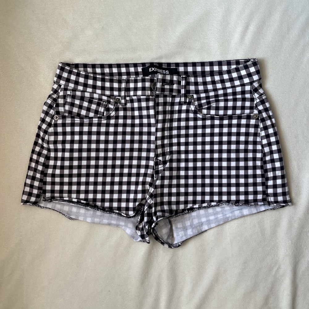Express Gingham High Rise Shortie - Picture 3 of 7
